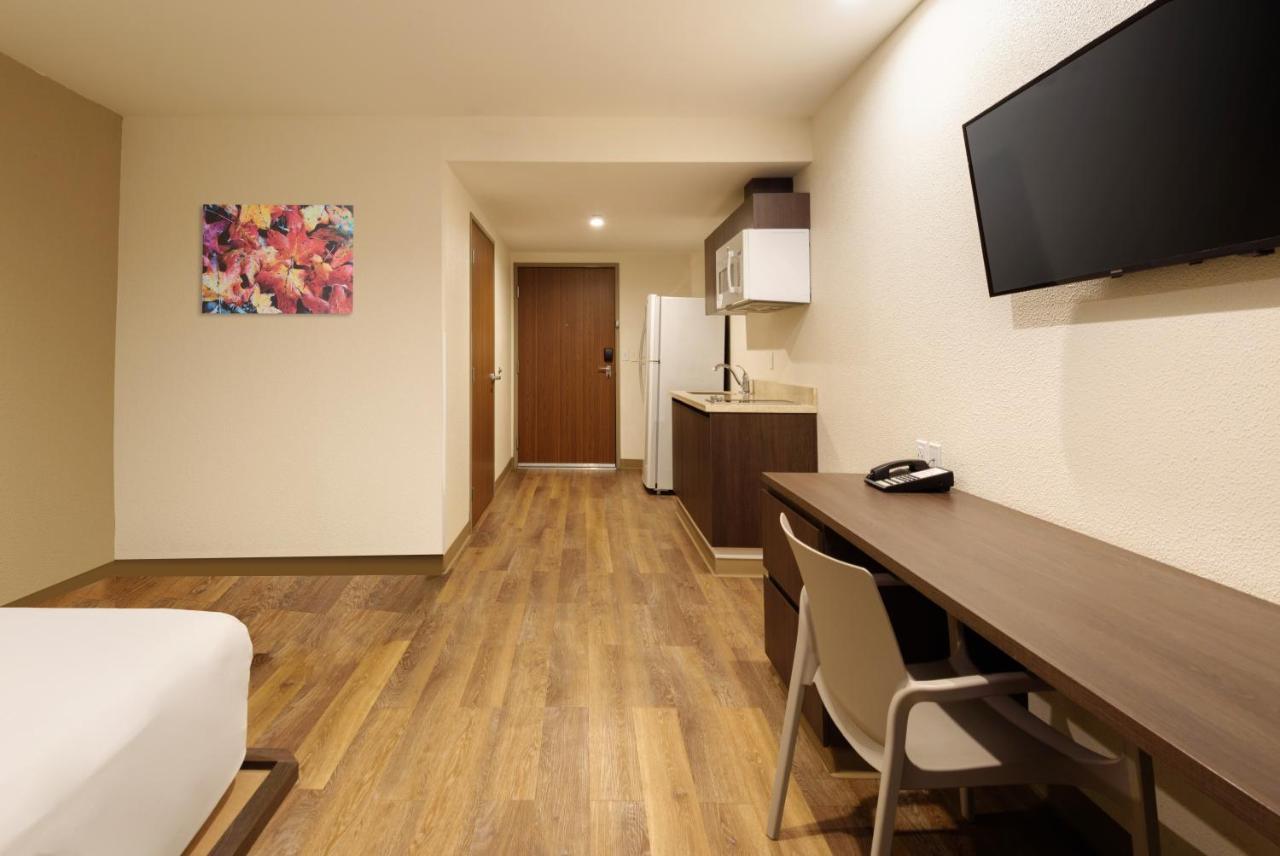 Extended Suites Saltillo Galerias מראה חיצוני תמונה