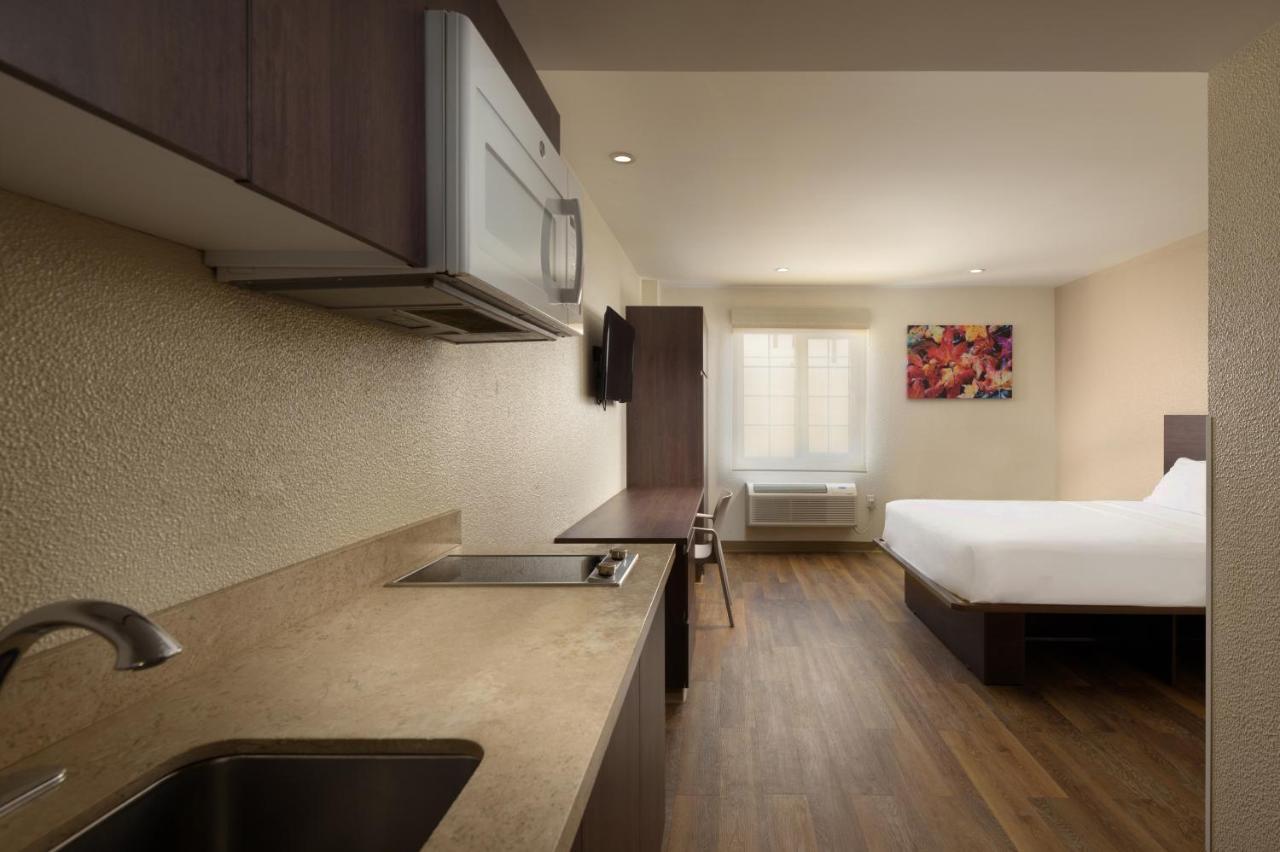 Extended Suites Saltillo Galerias מראה חיצוני תמונה