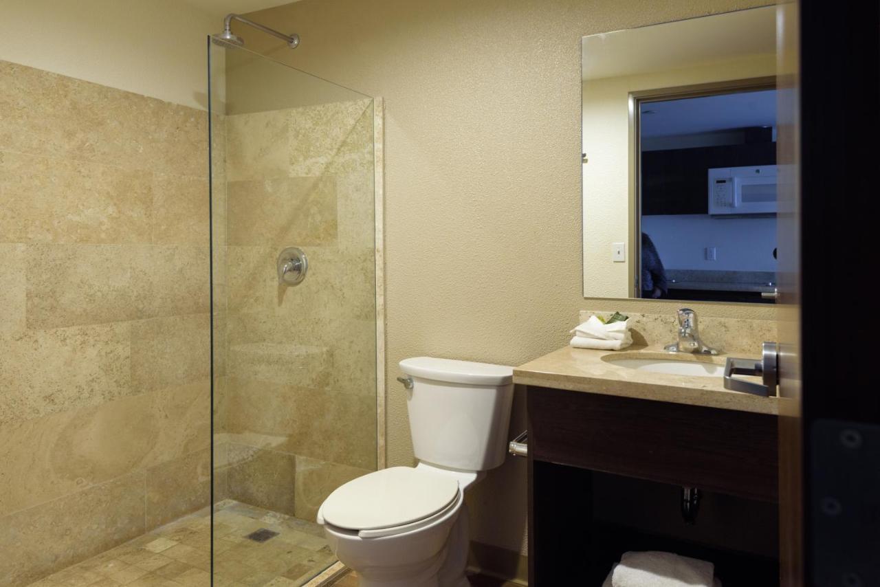 Extended Suites Saltillo Galerias מראה חיצוני תמונה